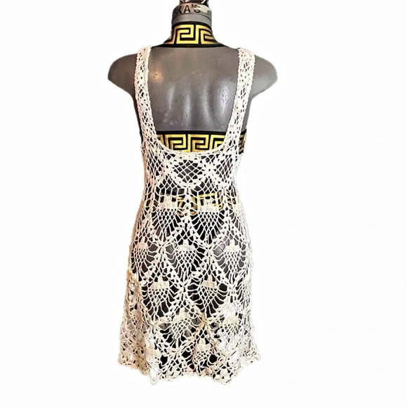 HANDMADE Beige Crocheted BEACH DRESS Adjustable Firm Fitting Light Airy SIZE S/M - Picture 3 of 3